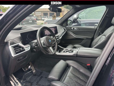 2023 BMW X7 xDrive40i Sports Activity Vehicle