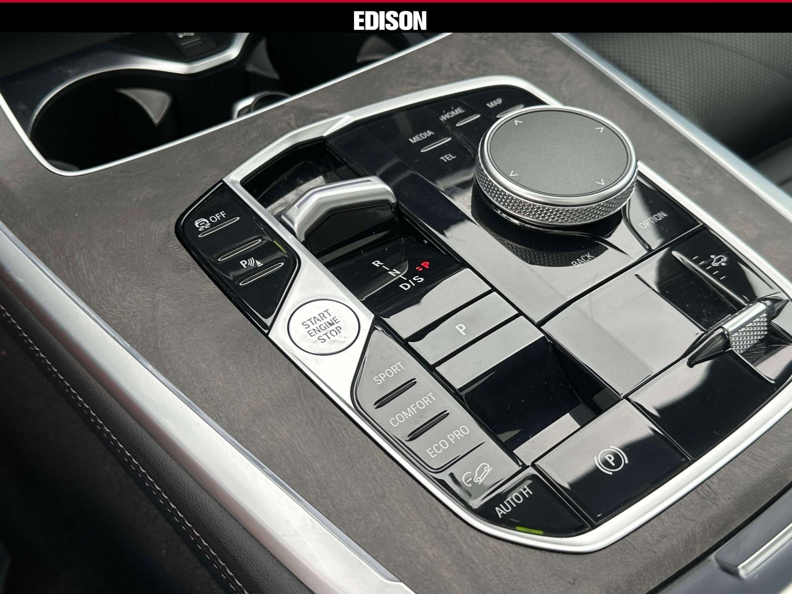 2023 BMW X7 xDrive40i Sports Activity Vehicle