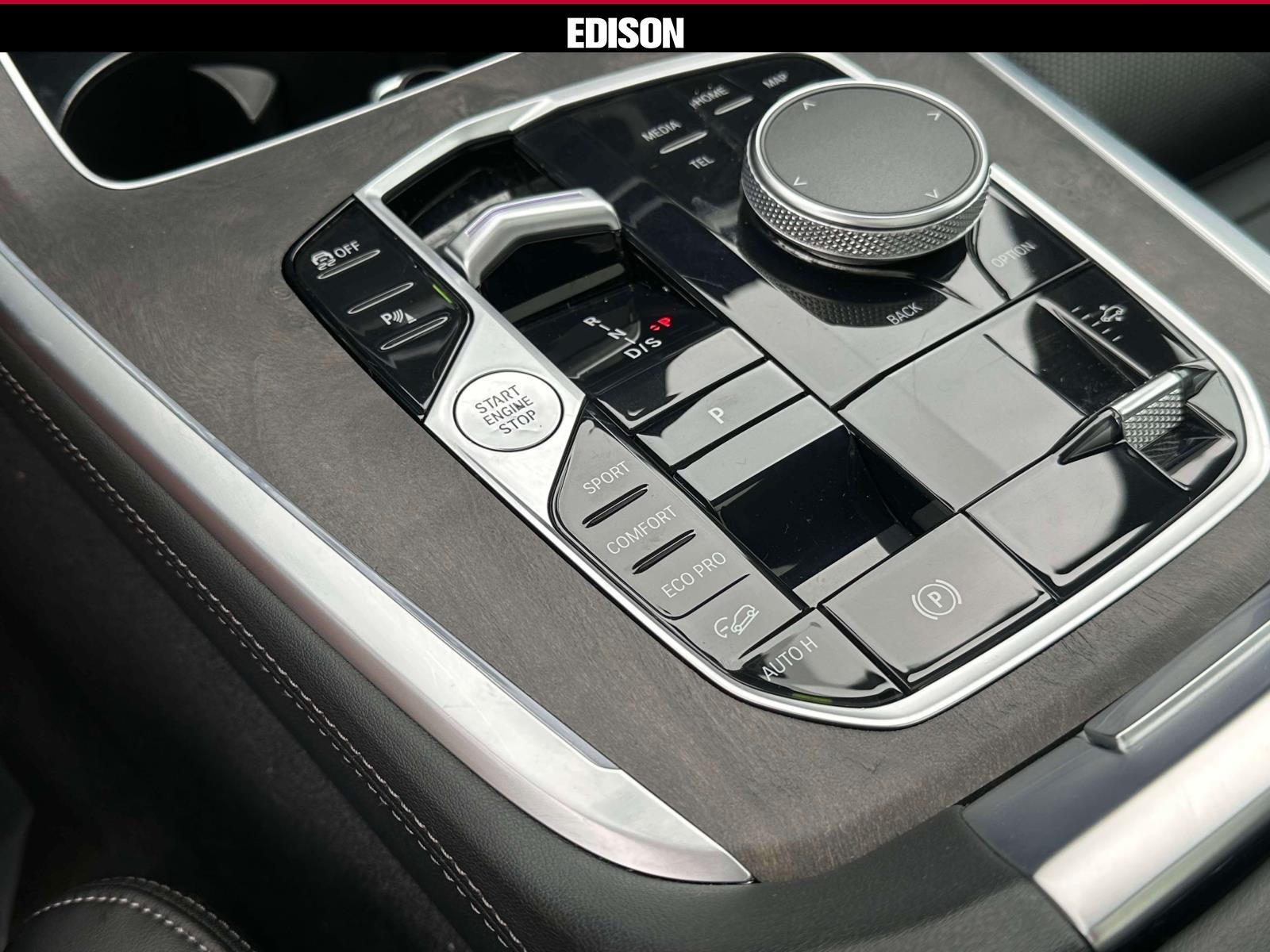 2023 BMW X7 xDrive40i Sports Activity Vehicle