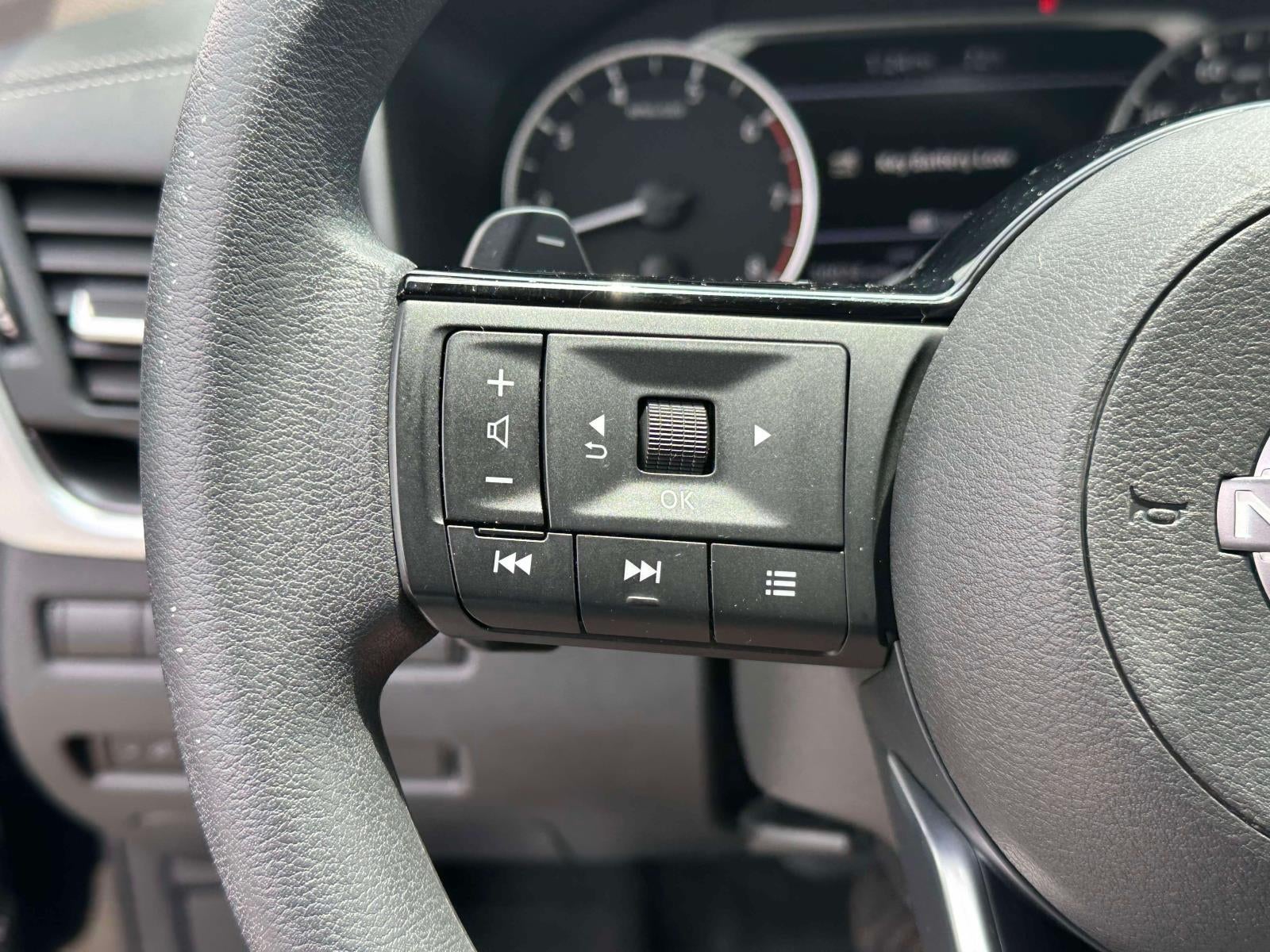 2023 Nissan Rogue AWD SV