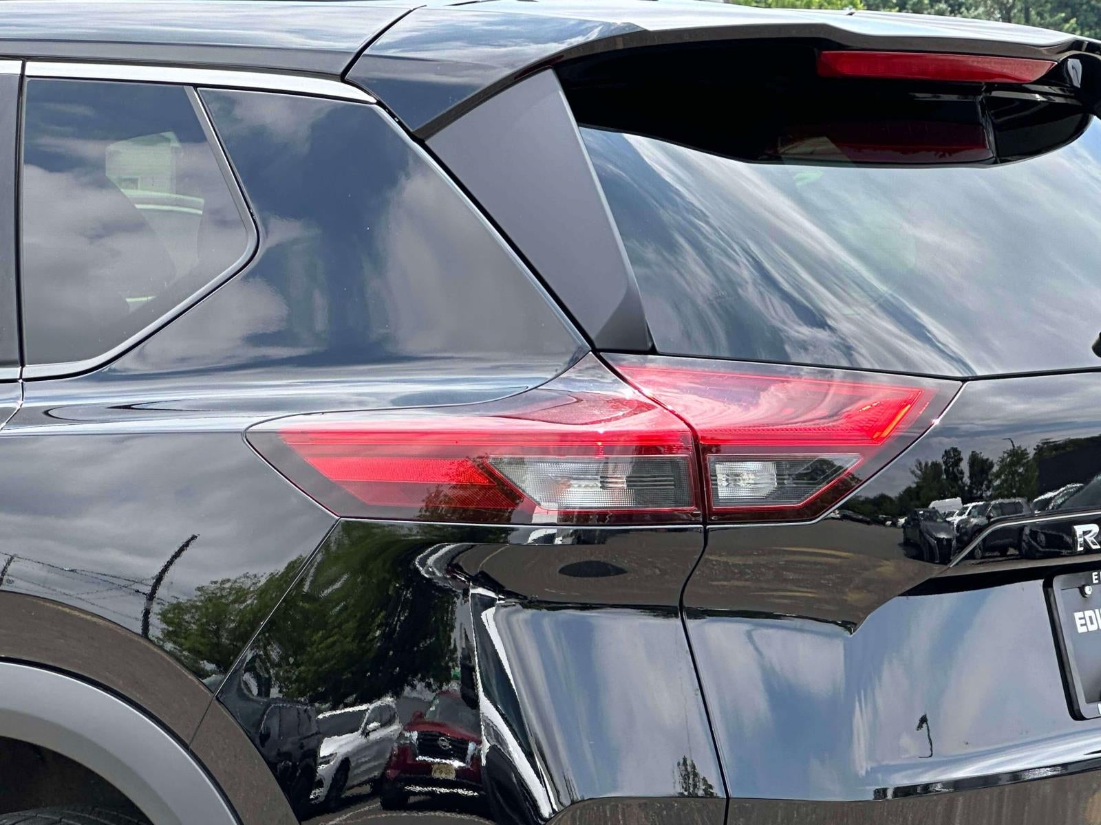 2023 Nissan Rogue AWD SV
