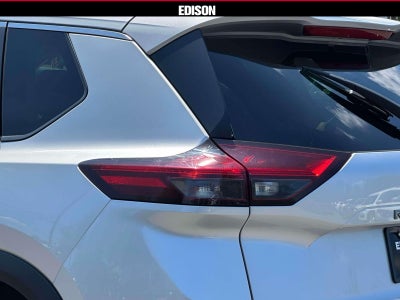 2024 Nissan Rogue AWD SV