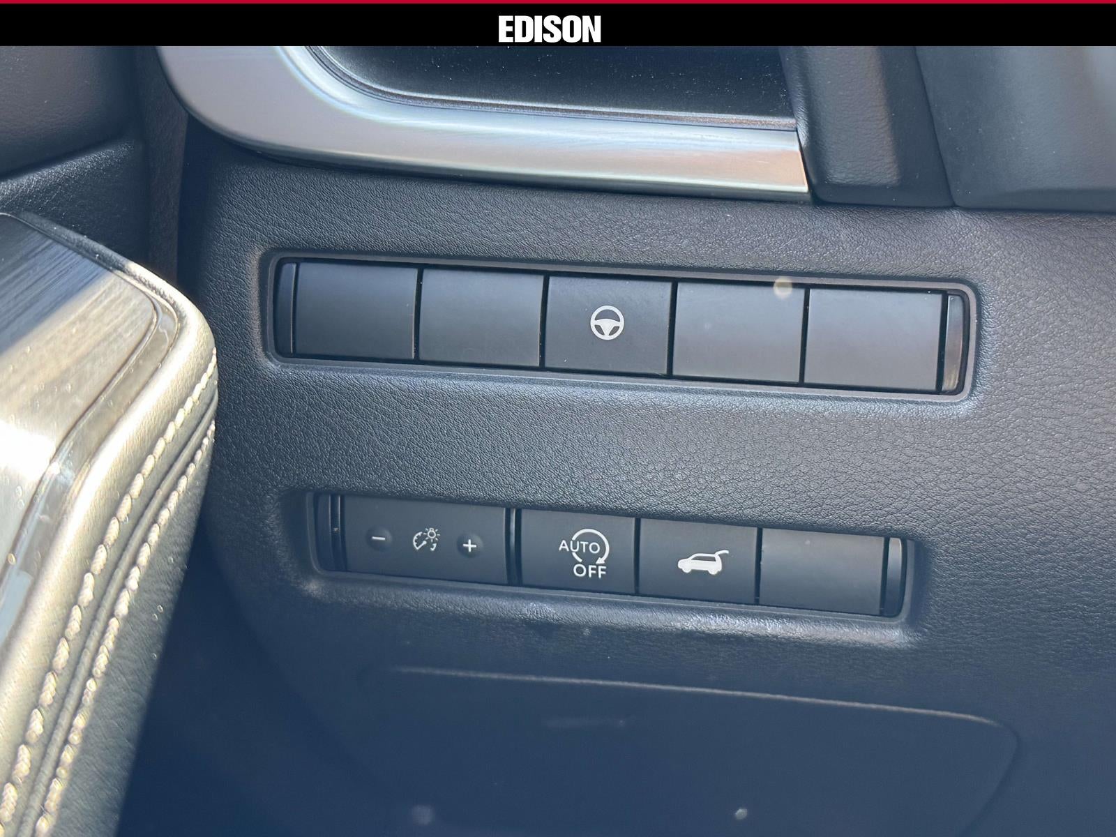 2025 Nissan Rogue AWD SV