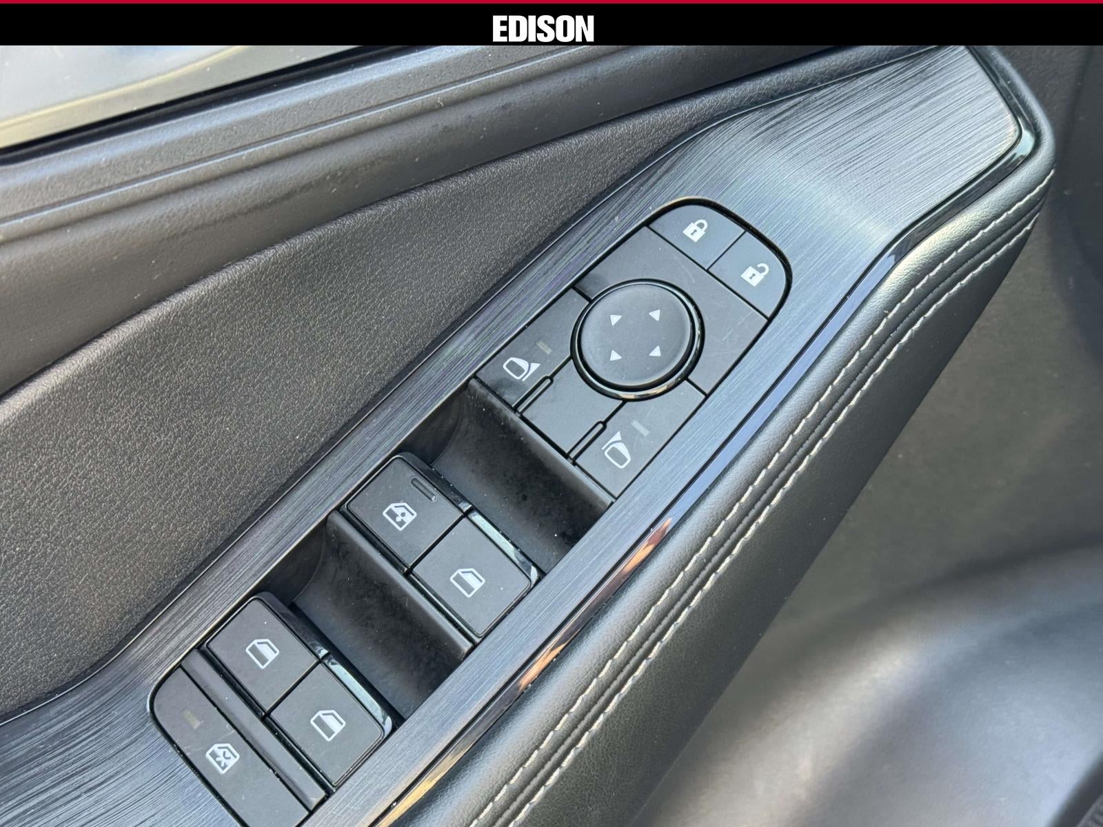2025 Nissan Rogue AWD SV