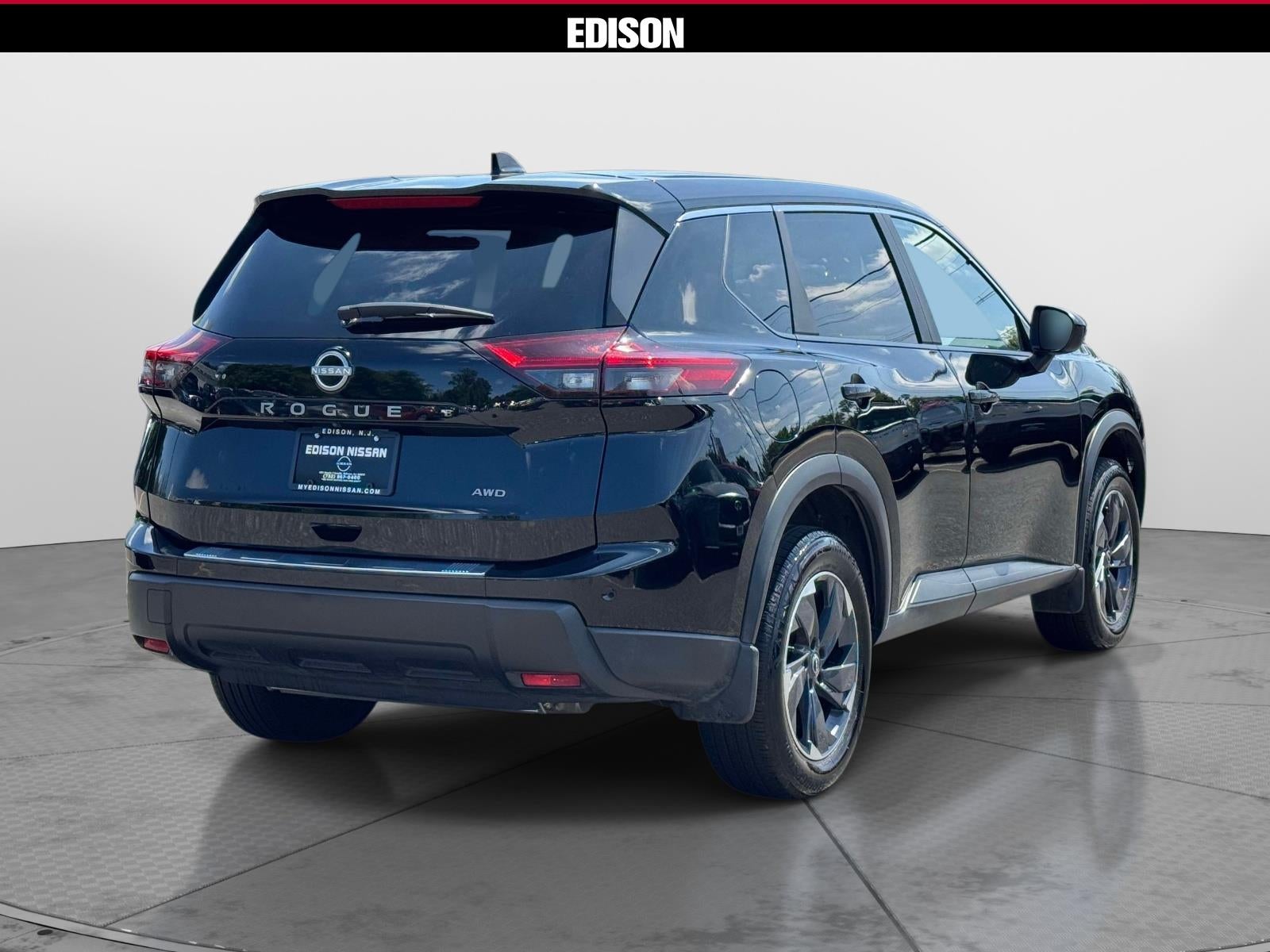 2025 Nissan Rogue AWD SV
