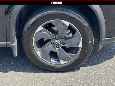 2025 Nissan Rogue AWD SV