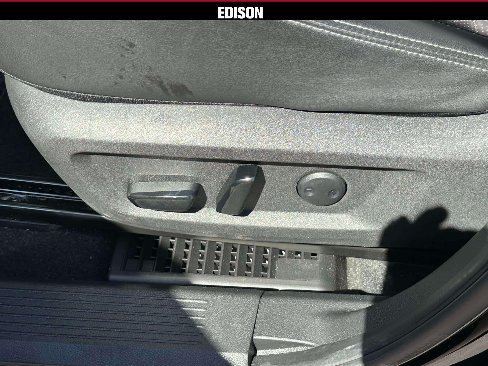 2024 Nissan Rogue AWD Platinum