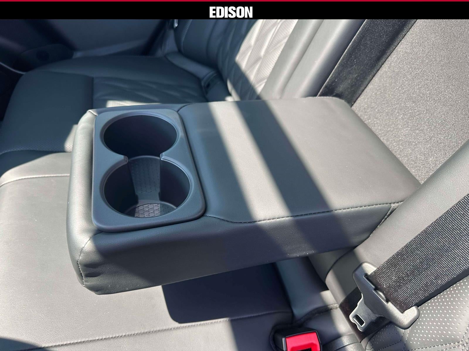 2025 Nissan Rogue AWD Platinum