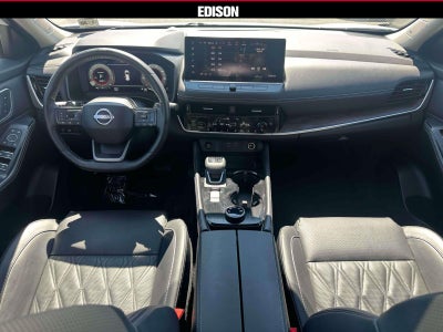 2025 Nissan Rogue AWD Platinum