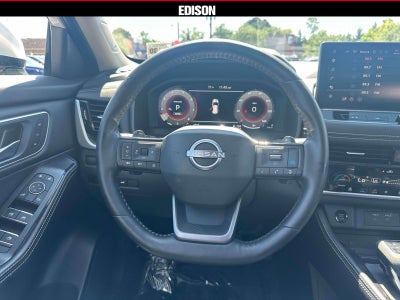 2025 Nissan Rogue AWD Platinum