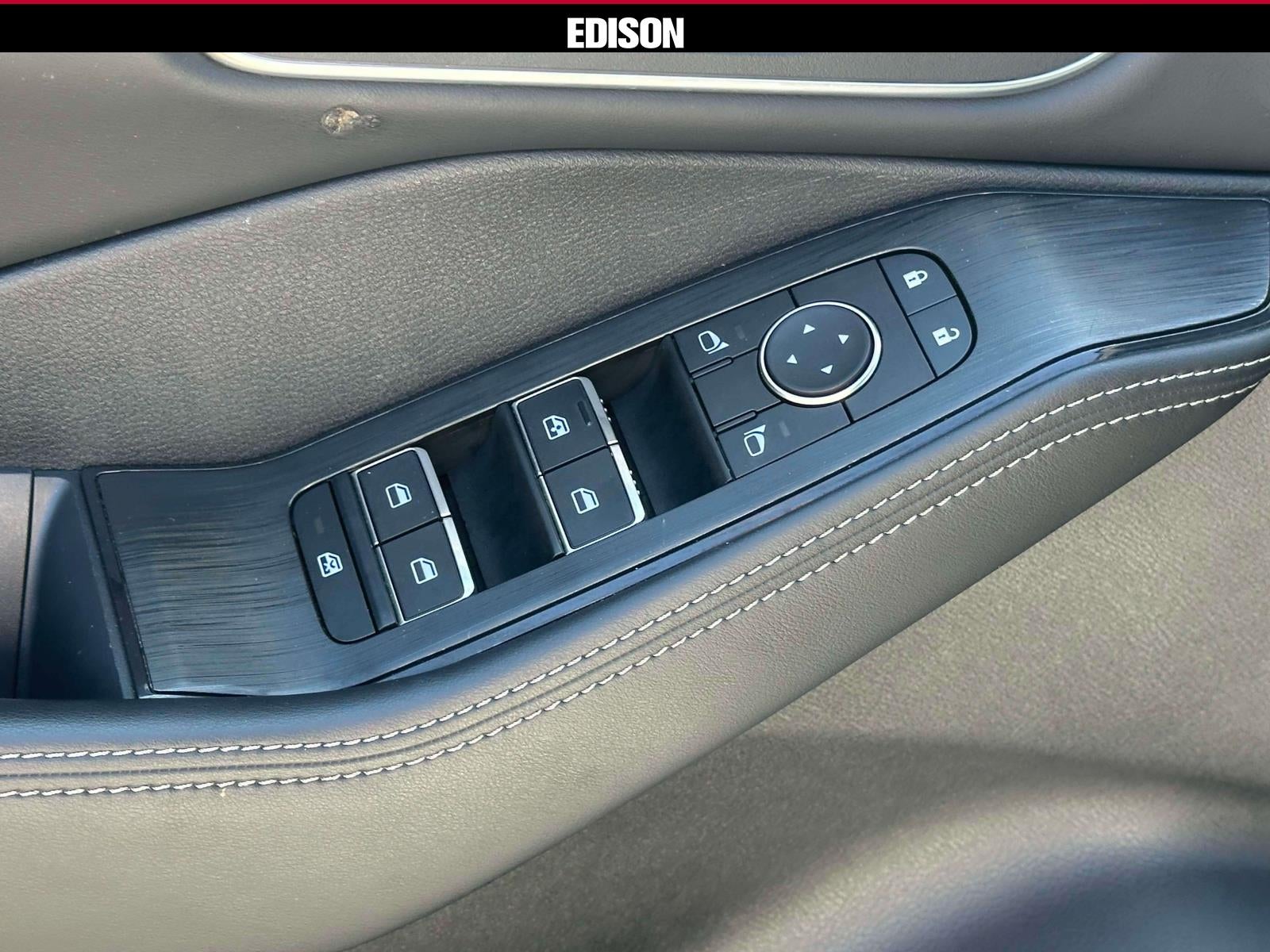 2025 Nissan Rogue AWD Platinum