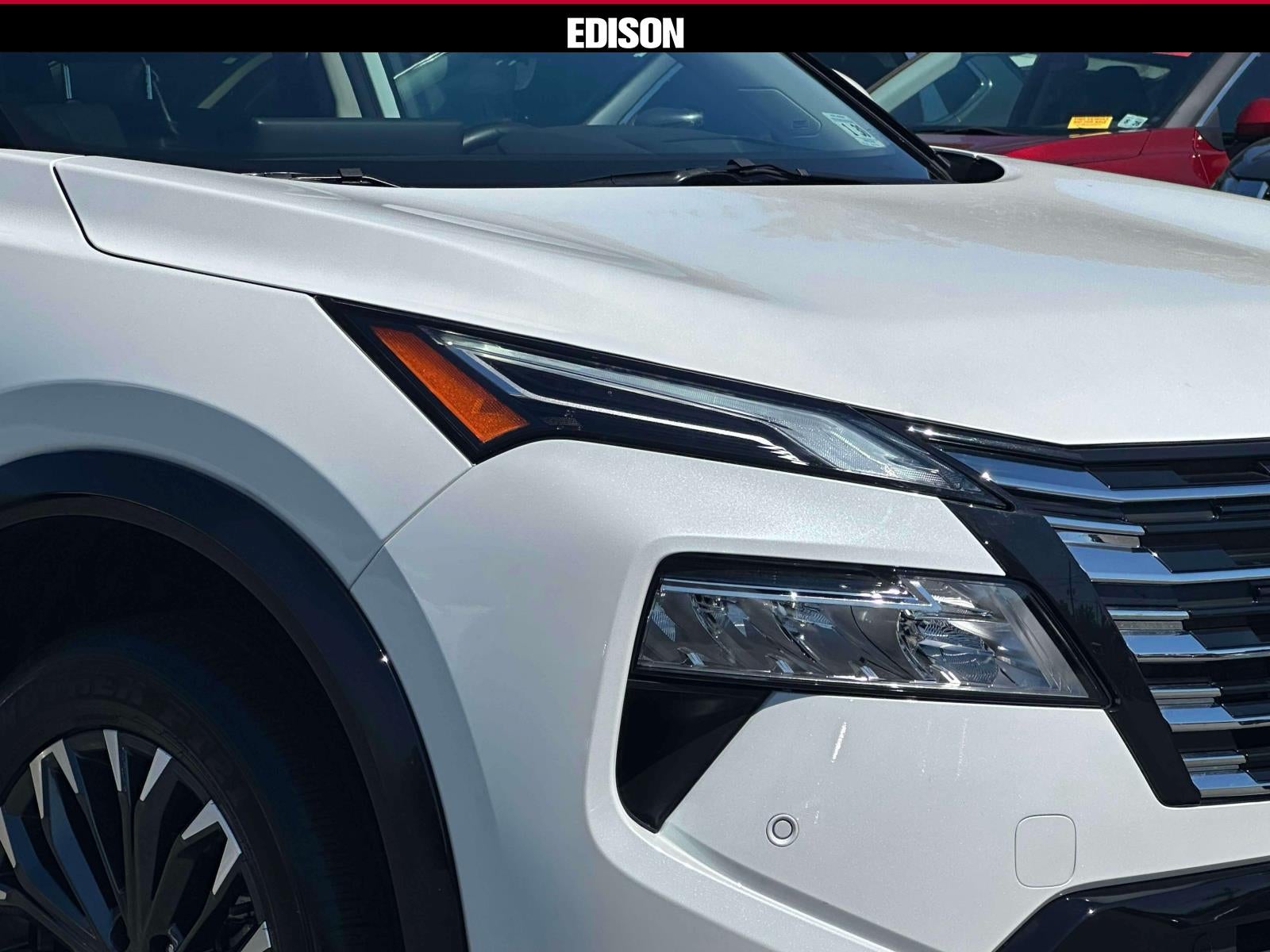 2025 Nissan Rogue AWD Platinum