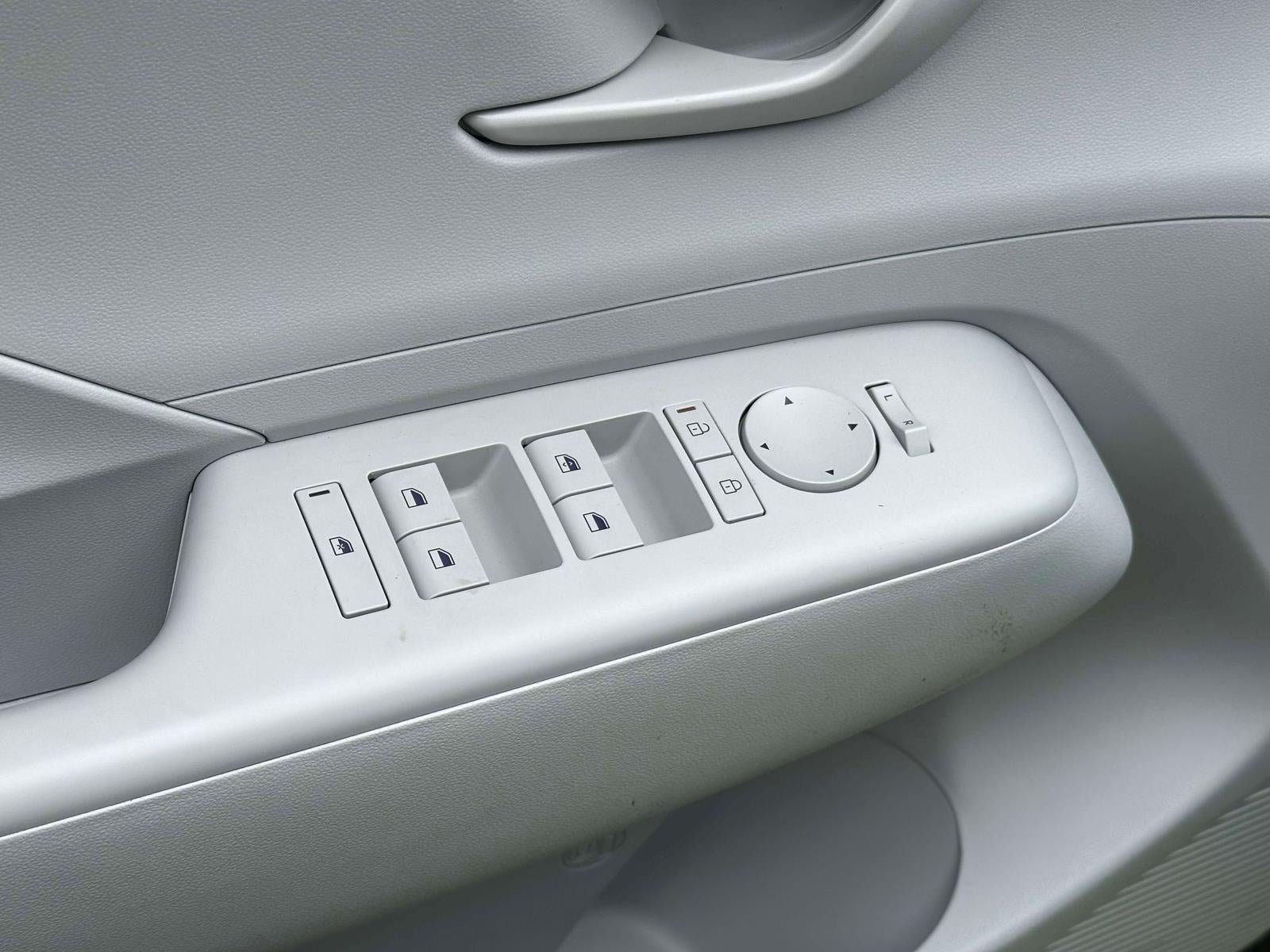 2024 Hyundai Kona SEL FWD
