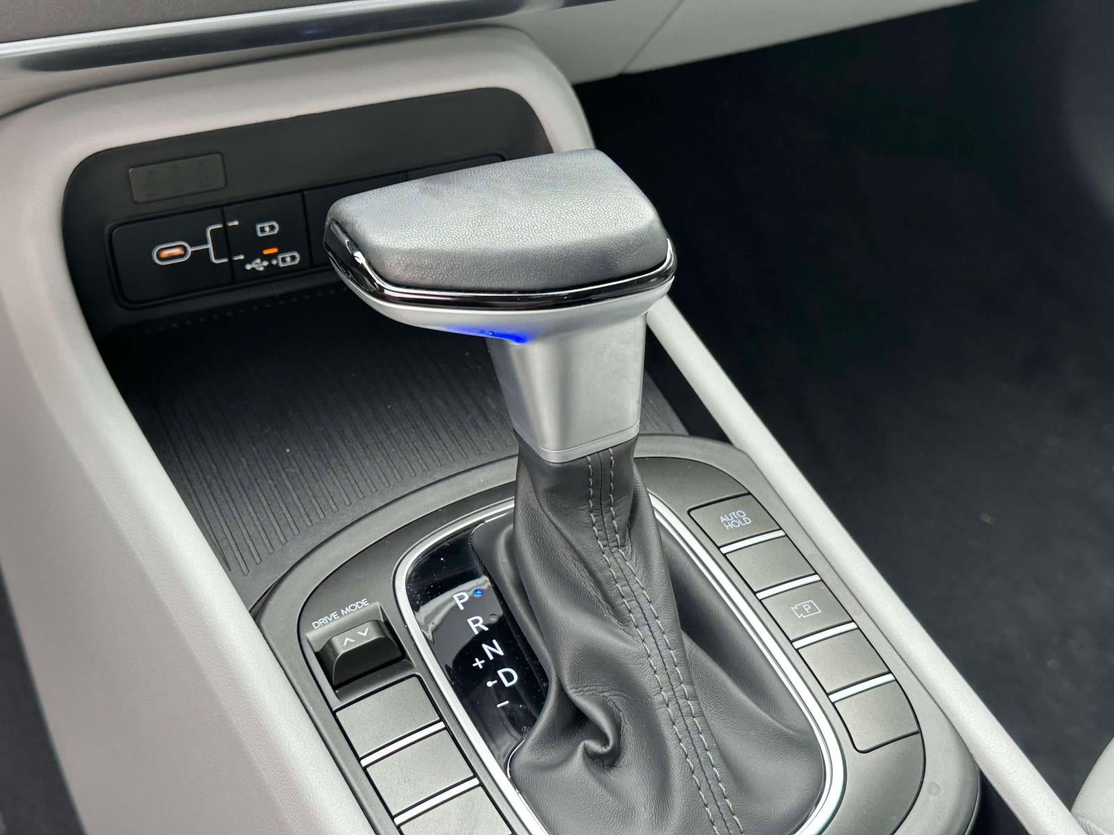 2024 Hyundai Kona SEL FWD
