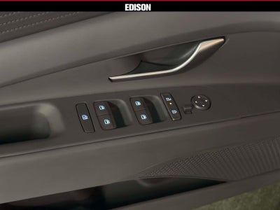2025 Hyundai Elantra SE IVT