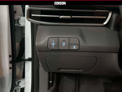 2025 Hyundai Elantra SE IVT