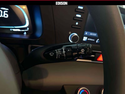 2025 Hyundai Elantra SE IVT