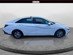 2025 Hyundai Elantra SE IVT
