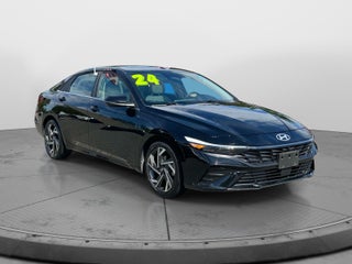 2024 Hyundai Elantra Limited IVT