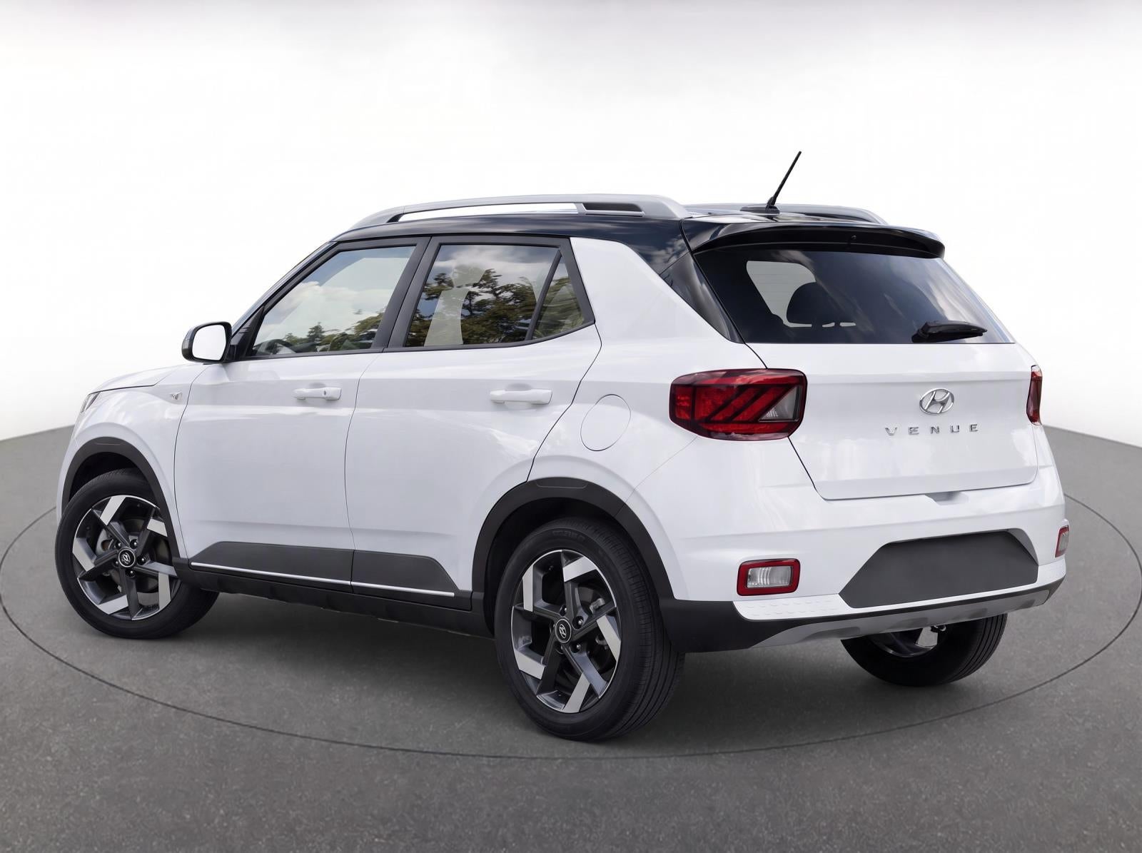 2025 Hyundai Venue Limited IVT