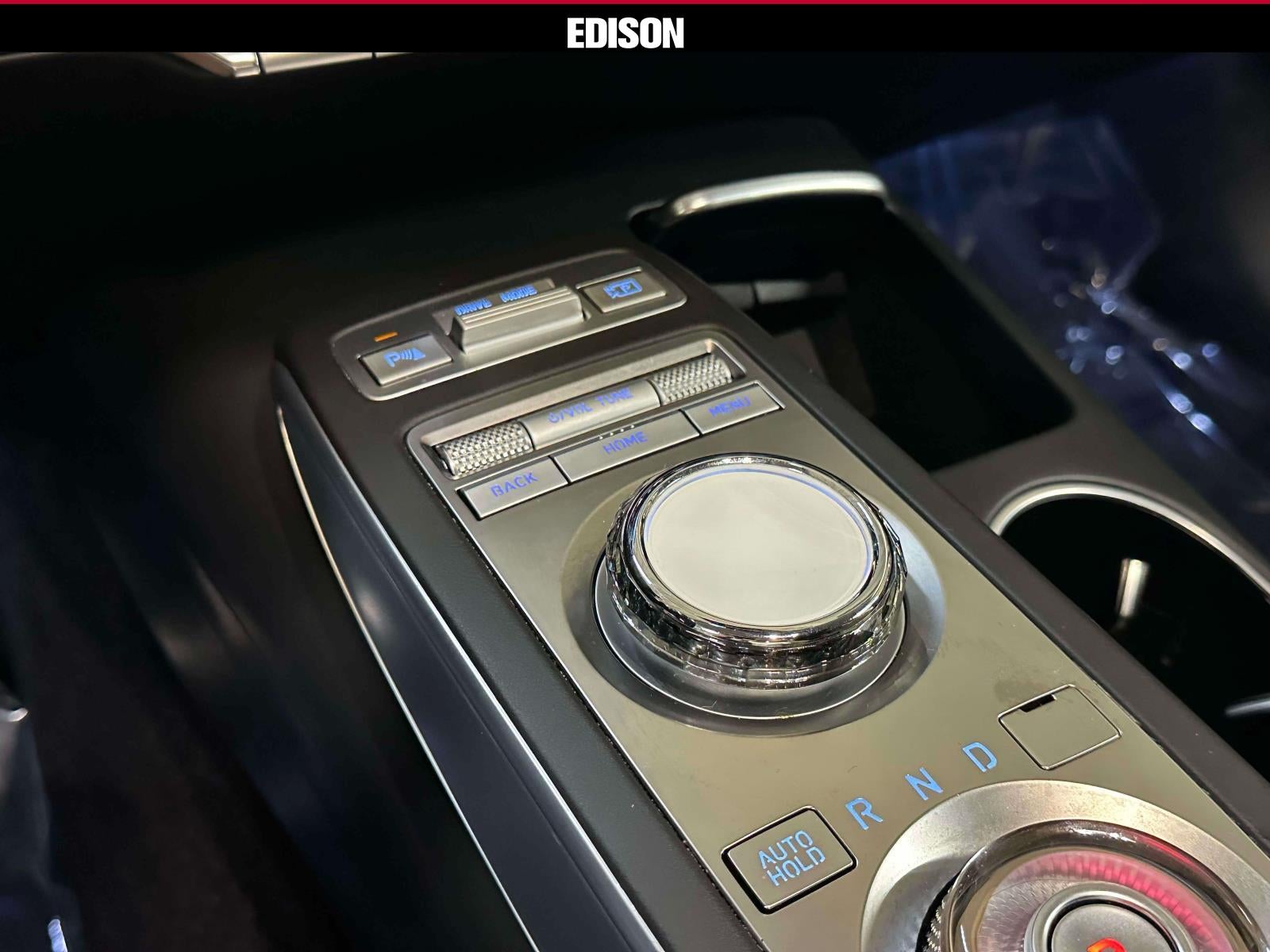 2023 Genesis GV70 2.5T AWD