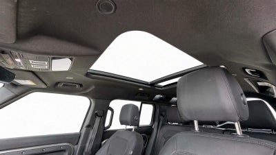2025 Land Rover Defender 110 P300 S