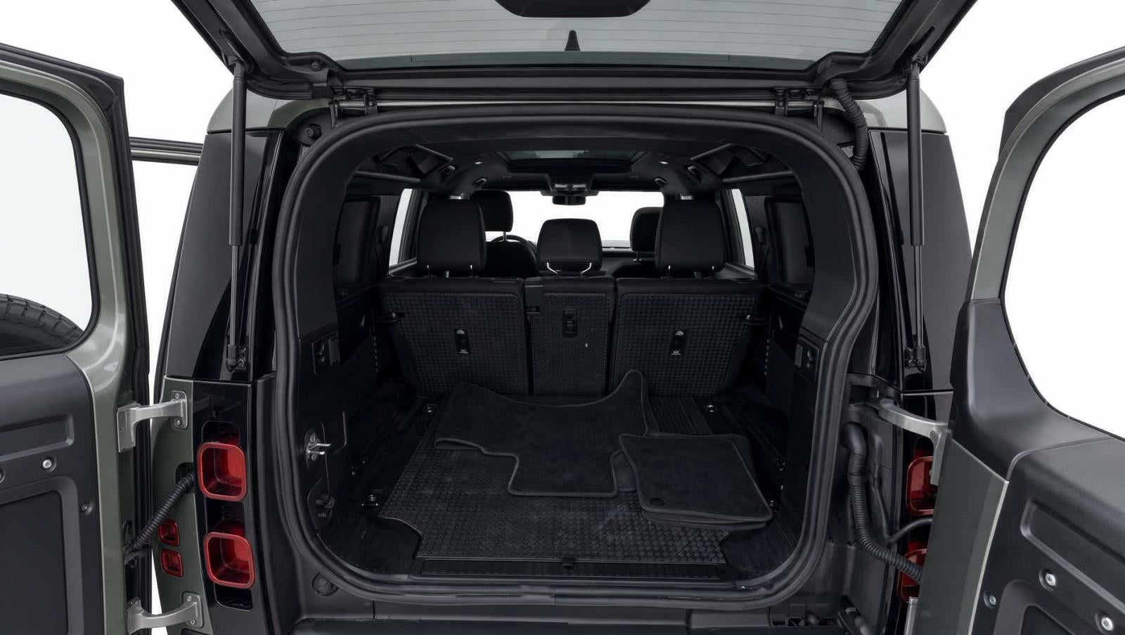 2025 Land Rover Defender 110 P300 S