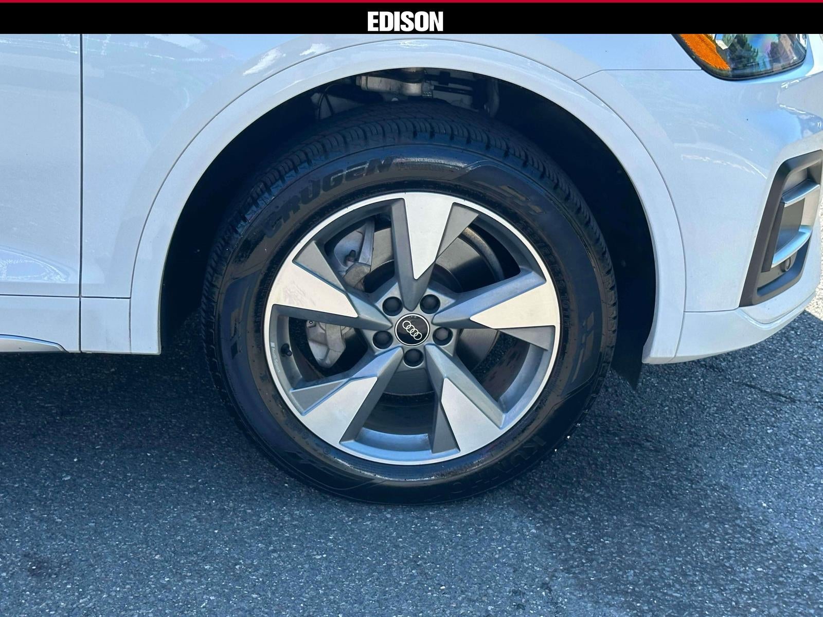 2024 Audi Q5 Premium 40 TFSI quattro