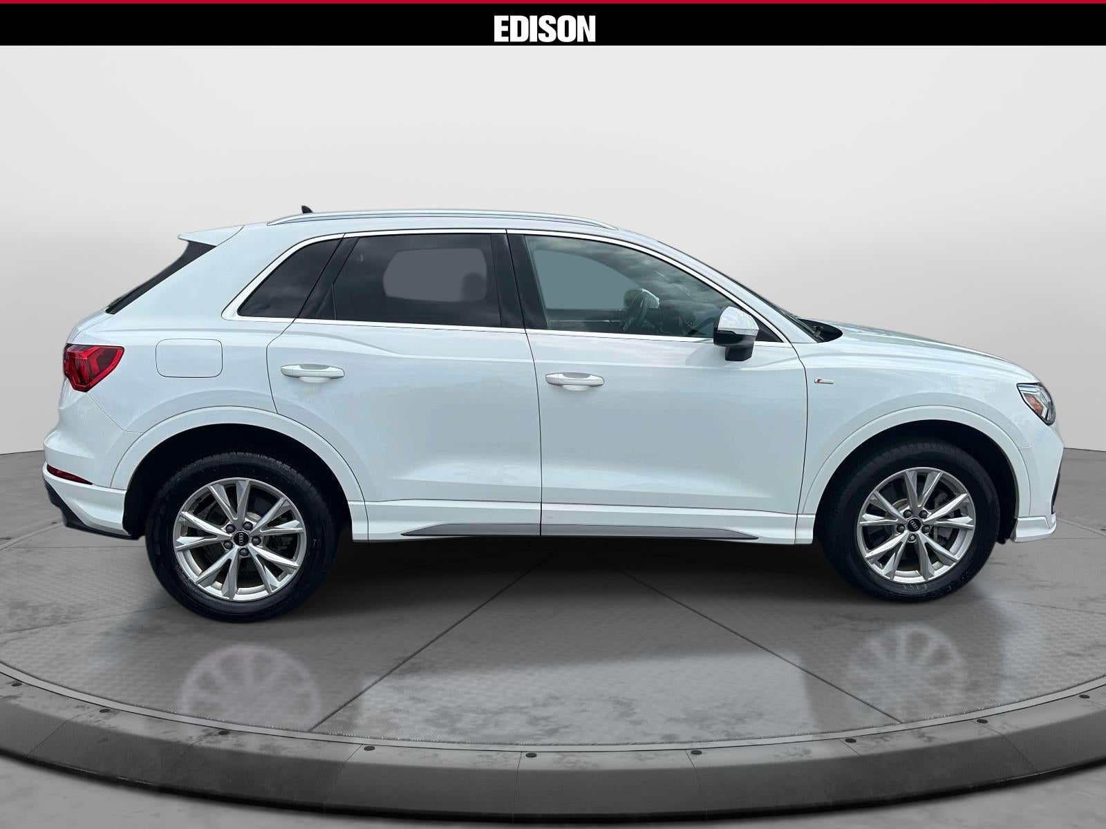 2024 Audi Q3 S line Premium 45 TFSI quattro