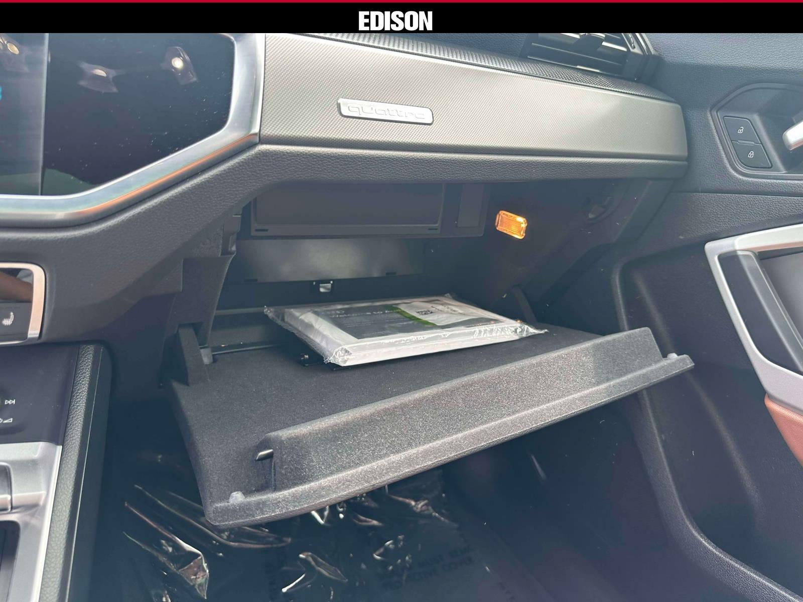2024 Audi Q3 S line Premium 45 TFSI quattro