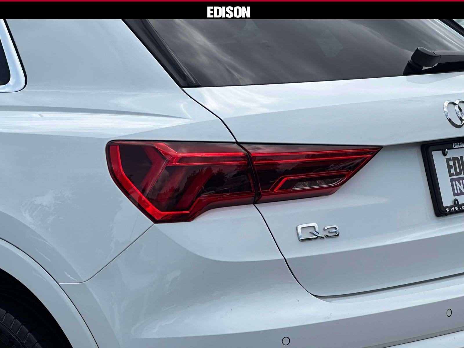 2024 Audi Q3 S line Premium 45 TFSI quattro
