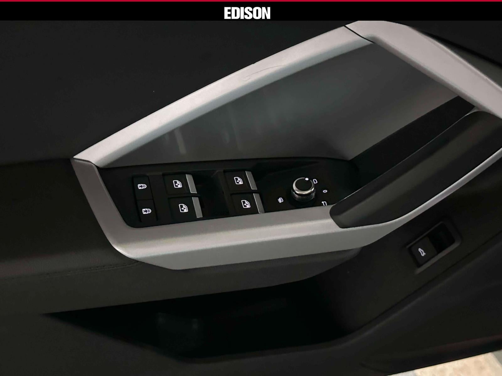 2025 Audi Q3 S line Premium 45 TFSI quattro