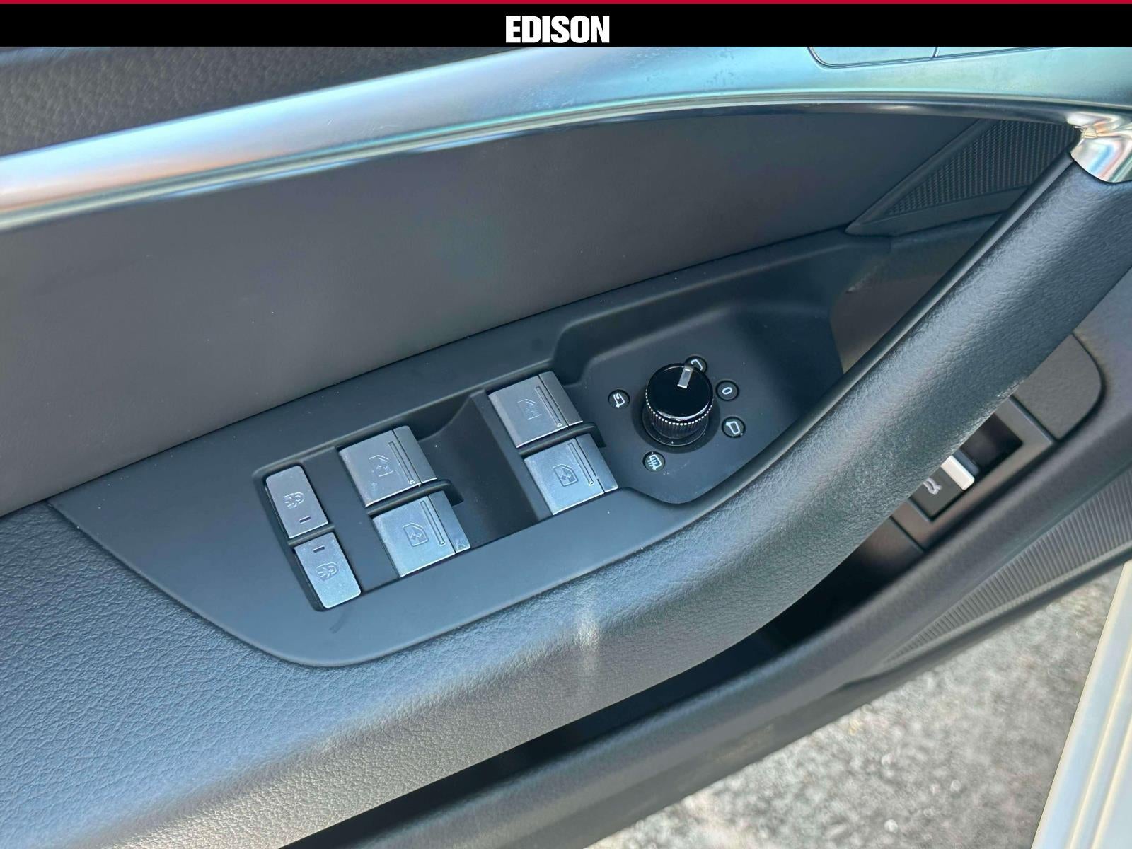 2025 Audi A6 Sedan Premium 55 TFSI quattro